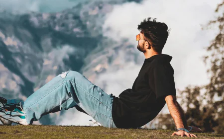 বাস্তব জীবন নিয়ে স্ট্যাটাস | গভীর ও অর্থপূর্ণ কথা