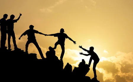 ঘোরাঘুরি নিয়ে স্ট্যাটাস