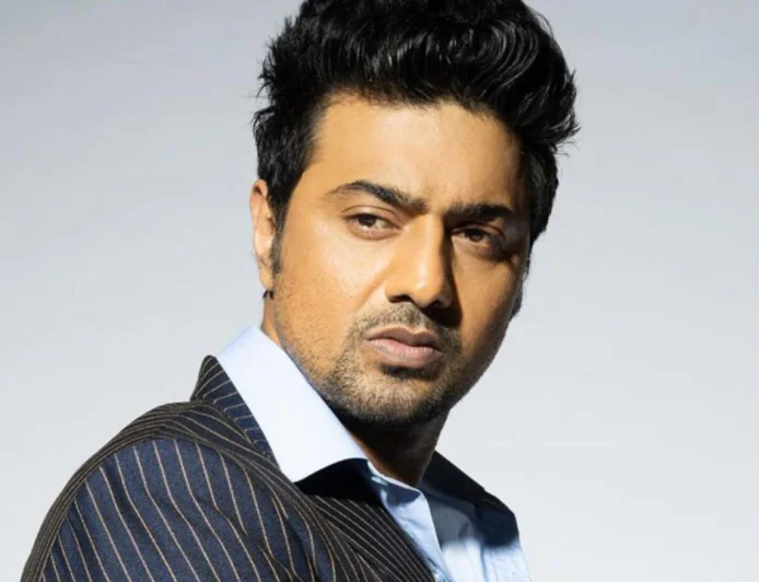 প্রিয় পোষ্য ‘লাকি’কে হারিয়ে শোকে অভিনেতা দেব